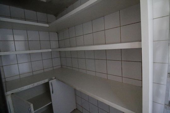 Despensa de casa de condomínio para alugar com 4 quartos, 371m² em Taquara, Rio de Janeiro