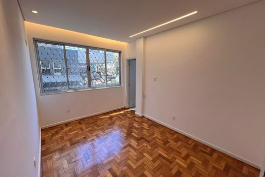 Quarto de apartamento para alugar com 3 quartos, 100m² em Santo Agostinho, Belo Horizonte