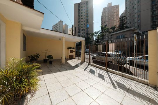 Garagem de casa à venda com 4 quartos, 83m² em Cangaiba, São Paulo