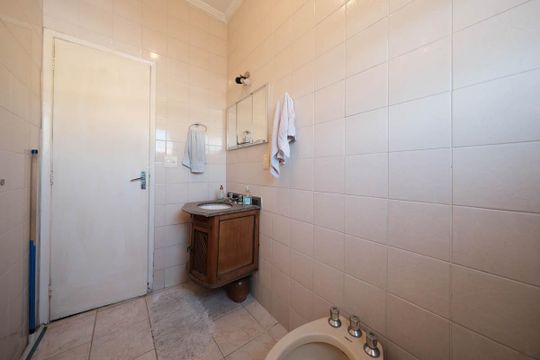 Banheiro de casa à venda com 4 quartos, 83m² em Cangaiba, São Paulo