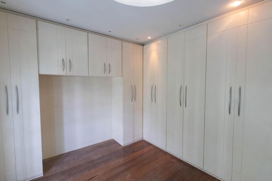 Suíte 1 de casa para alugar com 3 quartos, 170m² em Colubandê, São Gonçalo
