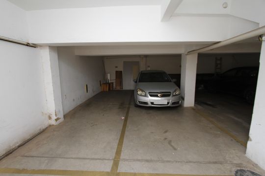 Garagem de apartamento para alugar com 3 quartos, 113m² em Barro Preto, Belo Horizonte