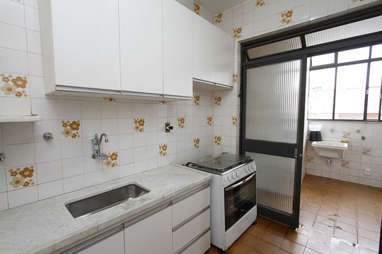 Cozinha de apartamento para alugar com 3 quartos, 113m² em Barro Preto, Belo Horizonte