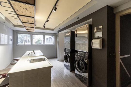 Área comum de kitnet/studio para alugar com 1 quarto, 37m² em Pompeia, São Paulo