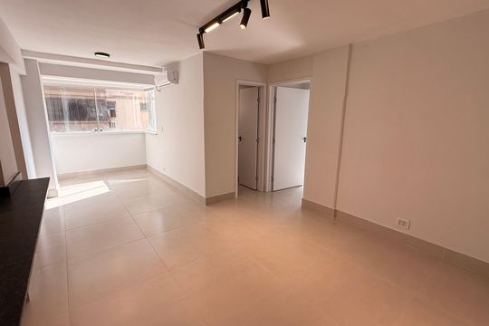 Apartamento à venda com 3 quartos, 79m² em Setor Bueno, Goiânia