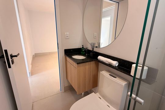 Banheiro de apartamento à venda com 3 quartos, 79m² em Setor Bueno, Goiânia