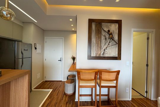 Sala de apartamento à venda com 2 quartos, 53m² em Vila Yara, Osasco