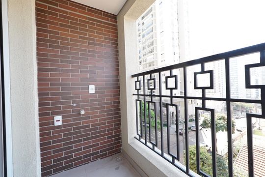 Varanda de kitnet/studio para alugar com 1 quarto, 29m² em Vila Dom Pedro I, São Paulo