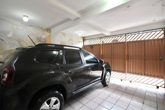 Garagem de casa à venda com 3 quartos, 100m² em Jardim Nordeste, São Paulo