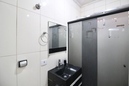 Banheiro 1 de casa à venda com 3 quartos, 100m² em Jardim Nordeste, São Paulo