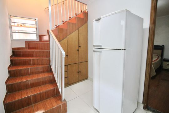 Escada de casa à venda com 3 quartos, 100m² em Jardim Nordeste, São Paulo