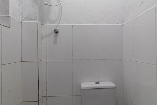 Banheiro de casa para alugar com 2 quartos, 43m² em Cangaiba, São Paulo