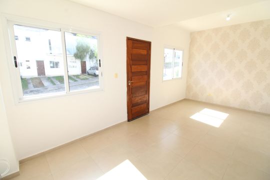 Casa de Condomínio para alugar com 2 quartos, 84m² em Chácaras São José, São José dos Campos