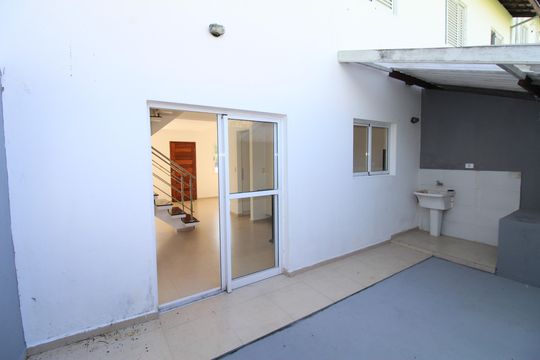 Área de Serviço de casa de condomínio para alugar com 2 quartos, 84m² em Chácaras São José, São José dos Campos