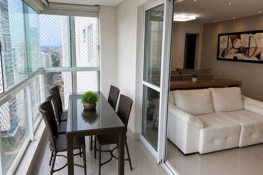 Varanda de apartamento para alugar com 3 quartos, 124m² em Setor Bueno, Goiânia