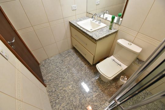 Banheiro 2 de apartamento para alugar com 3 quartos, 249m² em Cristo Rei, Curitiba