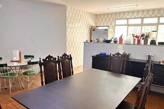 Casa à venda com 3 quartos, 6950m² em Pampulha, Belo Horizonte