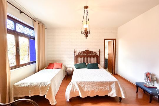 Casa à venda com 3 quartos, 6950m² em Pampulha, Belo Horizonte