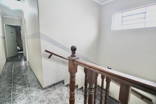 Corredor de casa à venda com 4 quartos, 175m² em Jardim Santa Maria, São Paulo