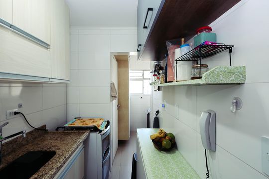 Cozinha de apartamento à venda com 2 quartos, 56m² em Vila Mariana, São Paulo