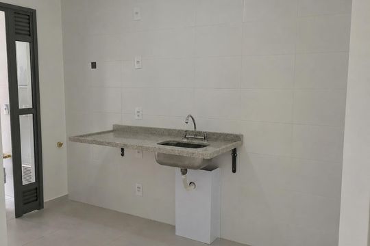 Cozinha de apartamento à venda com 3 quartos, 85m² em Vila Pirajussara, São Paulo