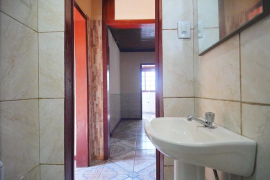 Banheiro de casa para alugar com 2 quartos, 70m² em Santo Afonso, Novo Hamburgo