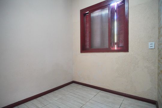 quarto 2 de casa para alugar com 2 quartos, 70m² em Santo Afonso, Novo Hamburgo