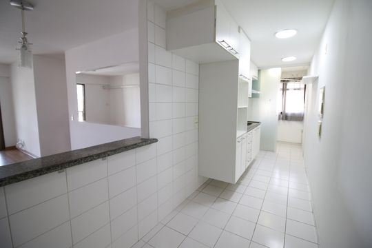 Cozinha de apartamento para alugar com 3 quartos, 81m² em Freguesia (jacarepaguá), Rio de Janeiro
