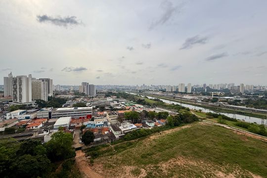 Vista  de apartamento à venda com 2 quartos, 39m² em Socorro, São Paulo