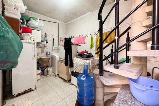 Área de Serviço de casa à venda com 6 quartos, 250m² em Bairro dos Casa, São Bernardo do Campo