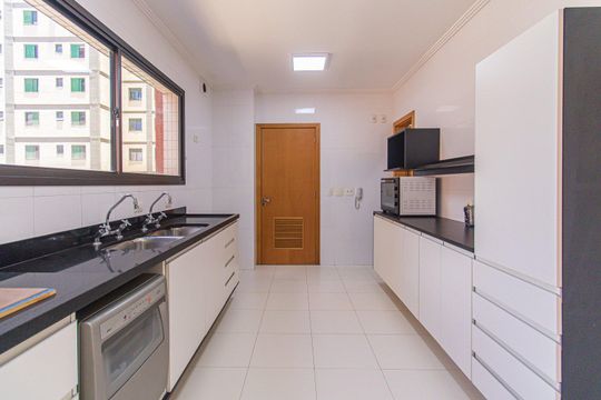 Cozinha de apartamento à venda com 4 quartos, 208m² em Vila Mariana, São Paulo