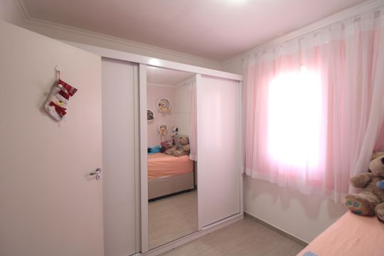 Quarto 1 de casa de condomínio para alugar com 2 quartos, 65m² em Jardim Cristal, São Paulo