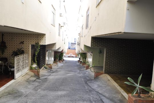 Apartamento à venda com 2 quartos, 60m² em Todos Os Santos, Rio de Janeiro