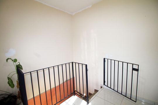 Hall da Escada de casa à venda com 4 quartos, 130m² em Vaz Lobo, Rio de Janeiro
