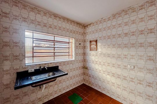 Cozinha de casa para alugar com 1 quarto, 40m² em Vila Moreira, São Paulo