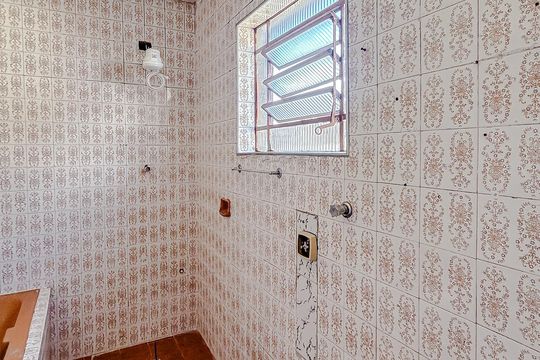 Banheiro social de casa para alugar com 1 quarto, 40m² em Vila Moreira, São Paulo
