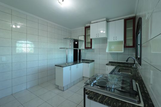 Cozinha de casa de condomínio para alugar com 3 quartos, 78m² em Jardim Marek, Santo André
