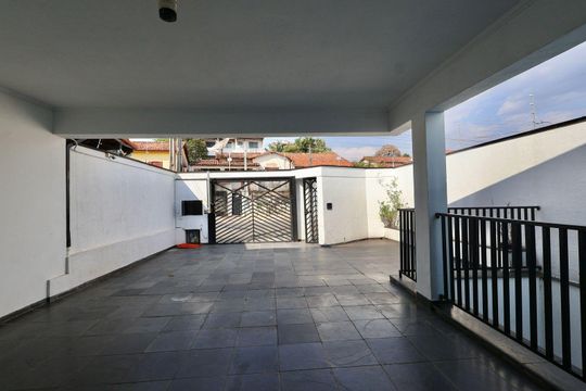 Garagem de casa para alugar com 3 quartos, 300m² em Jardim Leonor, Campinas