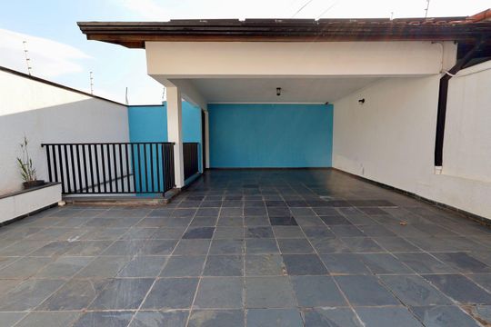 Garagem de casa para alugar com 3 quartos, 300m² em Jardim Leonor, Campinas