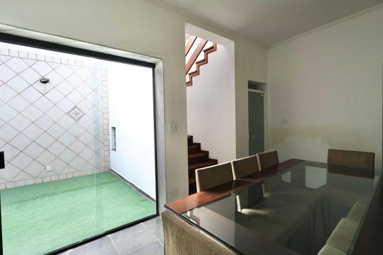 Sala 4 de casa para alugar com 3 quartos, 300m² em Jardim Leonor, Campinas
