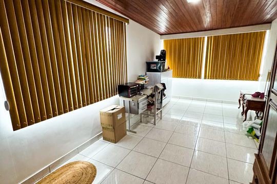 Apartamento para alugar com 3 quartos, 120m² em Aquariús, Cabo Frio