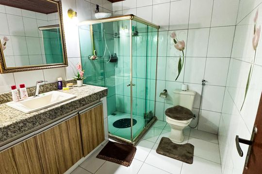 Apartamento para alugar com 3 quartos, 120m² em Aquariús, Cabo Frio