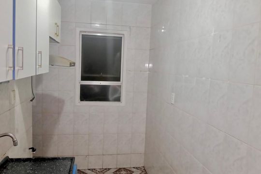 Banheiro de apartamento para alugar com 2 quartos, 53m² em Cidade Serodio, Guarulhos