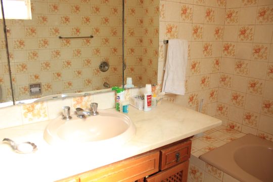Banheiro de casa para alugar com 3 quartos, 361m² em Belvedere, Belo Horizonte