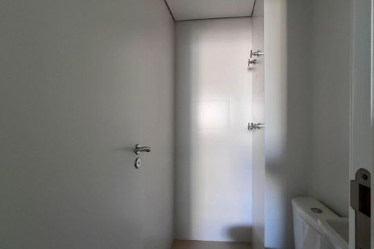 Banheiro de apartamento à venda com 3 quartos, 153m² em Vila Mariana, São Paulo