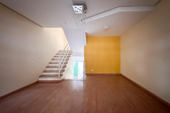 Sala de casa de condomínio à venda com 3 quartos, 173m² em Vila Euro, São Bernardo do Campo