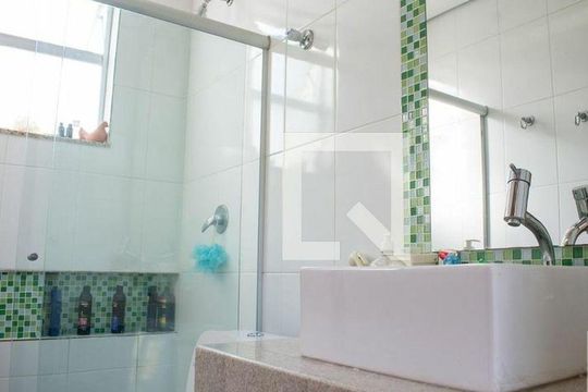 Banheiro de apartamento à venda com 4 quartos, 220m² em Luxemburgo, Belo Horizonte