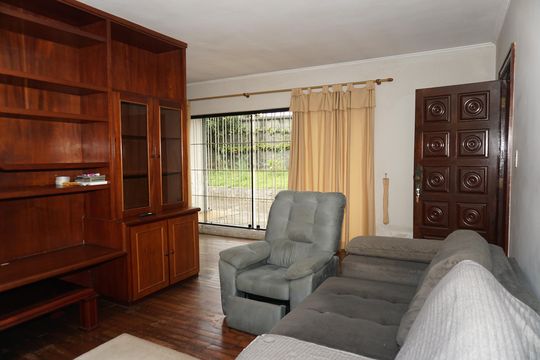 Casa para alugar com 4 quartos, 1276m² em Chácaras Ana Lúcia, Embu das Artes