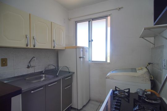 Cozinha de apartamento à venda com 2 quartos, 48m² em Canudos, Novo Hamburgo
