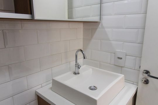 Banheiro de apartamento para alugar com 2 quartos, 42m² em Vila Sao Domingos, São Paulo